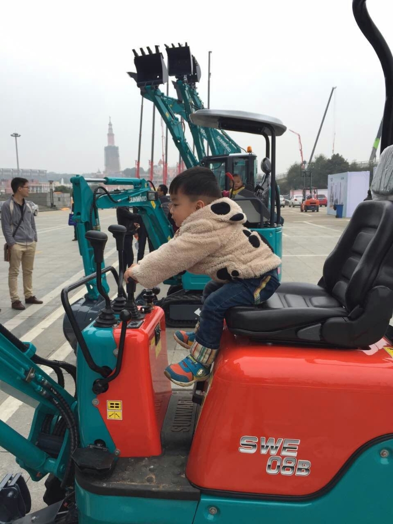 配博会上SG胜游智能“迷你”装备展精新本色