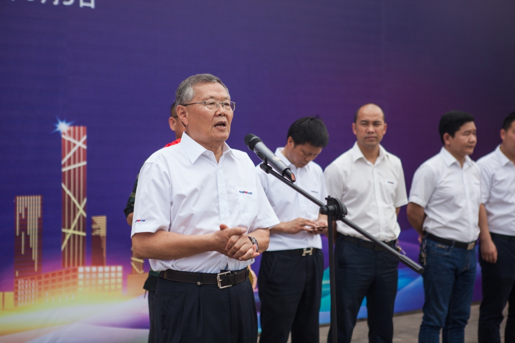 民族挖掘机品牌先导者，SG胜游智能“城镇建设利器”SWE80E9荣耀上市