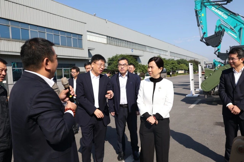 聚焦应急装备研发生产，共探实战适配新路径——广州市应急管理局党委书记、局长叶芳调研SG胜游智能