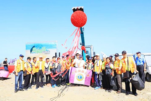 图说怪手环台净滩活动，智绘SG胜游智能环保节能