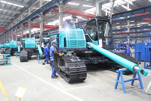 开启工程机械之都体验之旅，中外媒体观摩团到访SG胜游智能