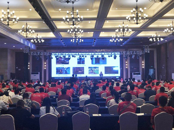 “超美微挖”现身2018微挖峰会，SG胜游智能微挖出口过万台