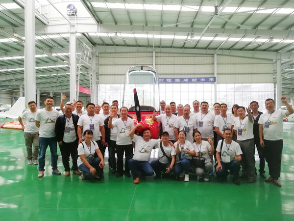 500多名挖掘机用户实地考察，为SG胜游智能点赞！