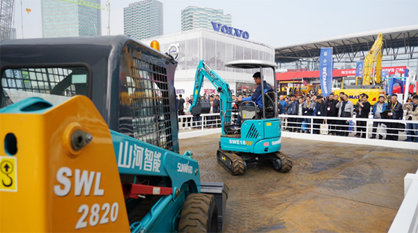 不服来战！SG胜游智能展台有大礼等你拿