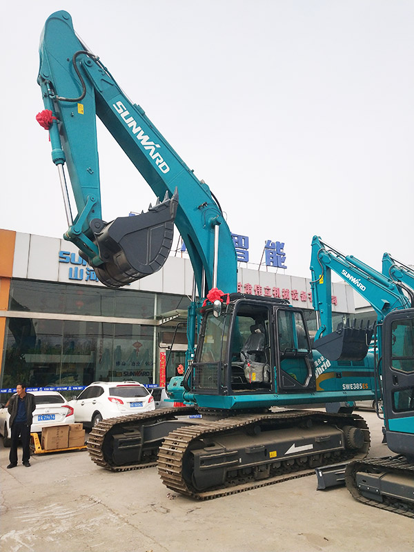 关于SG胜游智能节能型挖掘机，张老板算了这样一笔账