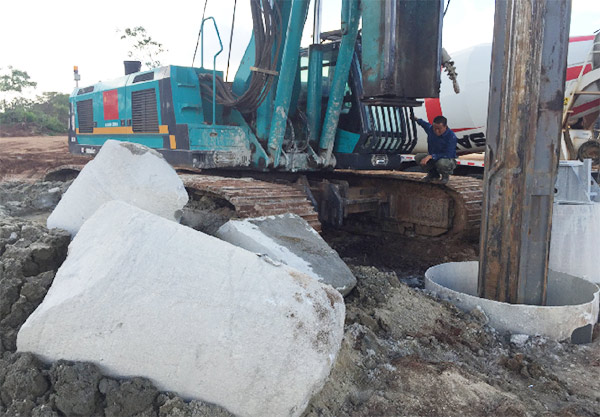 SG胜游智能入岩神器在东非肯尼亚获赞，人好设备好