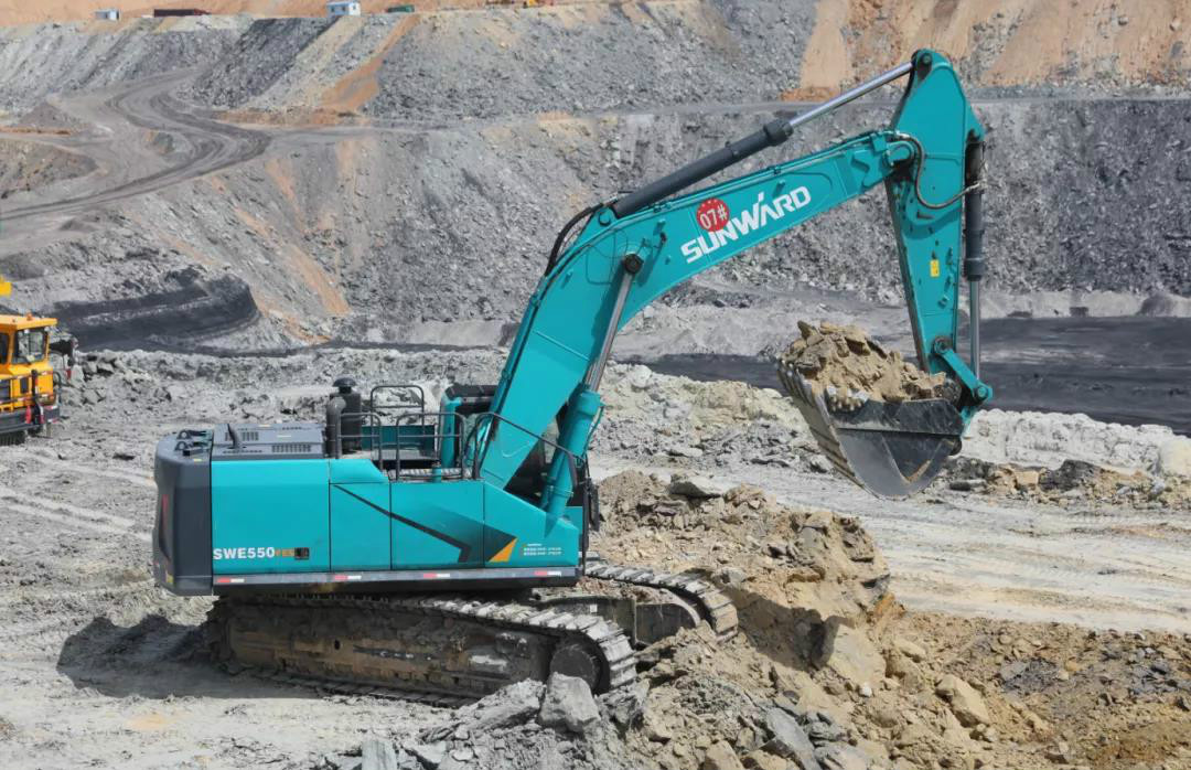 以先导式创新实现挖掘机从无到有，从小到大，从大到强！