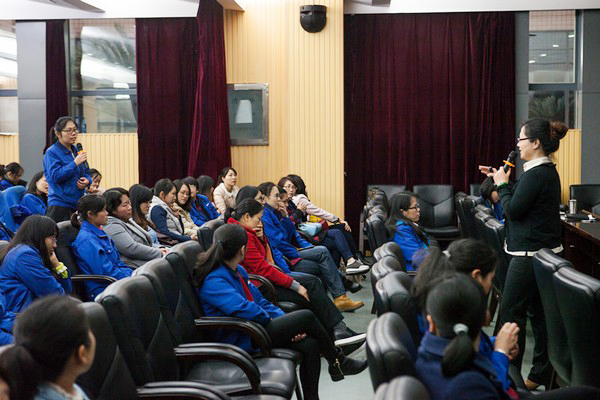 欢度三八节温暖SG胜游家