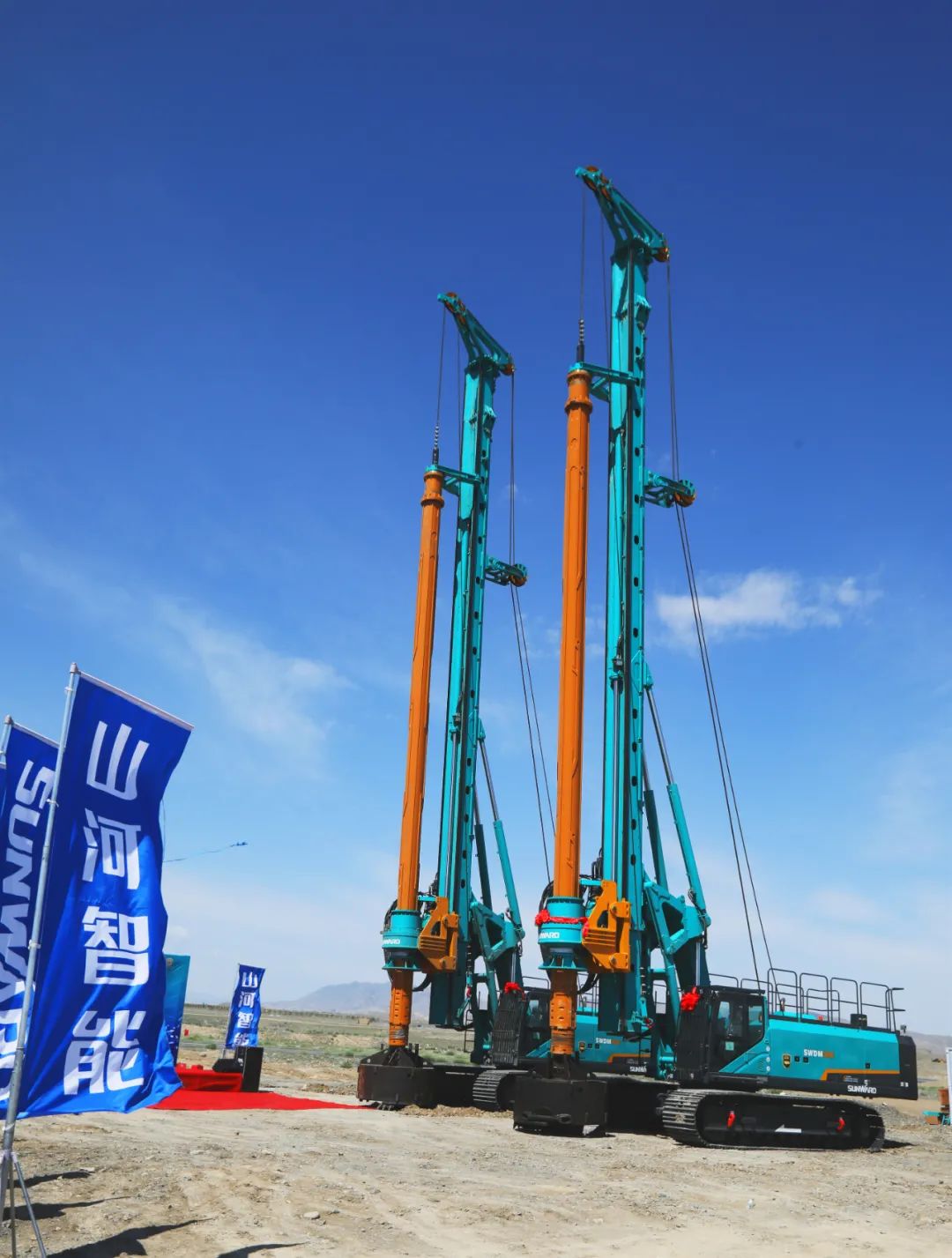 SG胜游智能产品交付中国能建葛洲坝集团，助力建设大美新疆