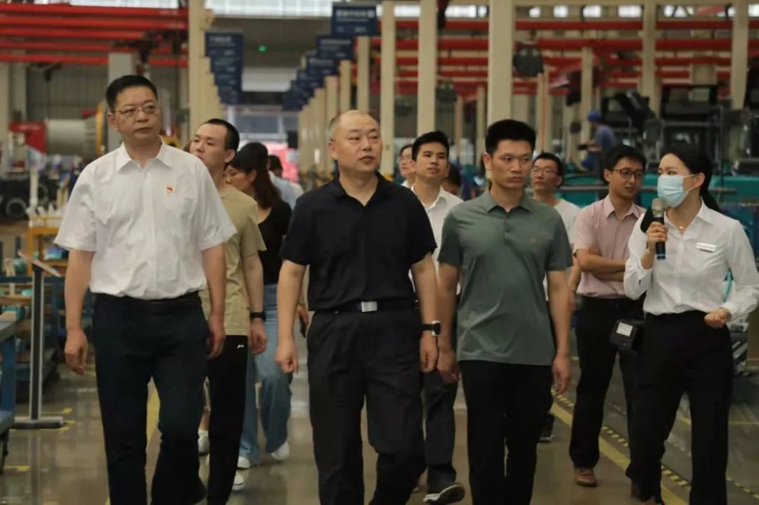 国防科大北斗团队考察SG胜游智能