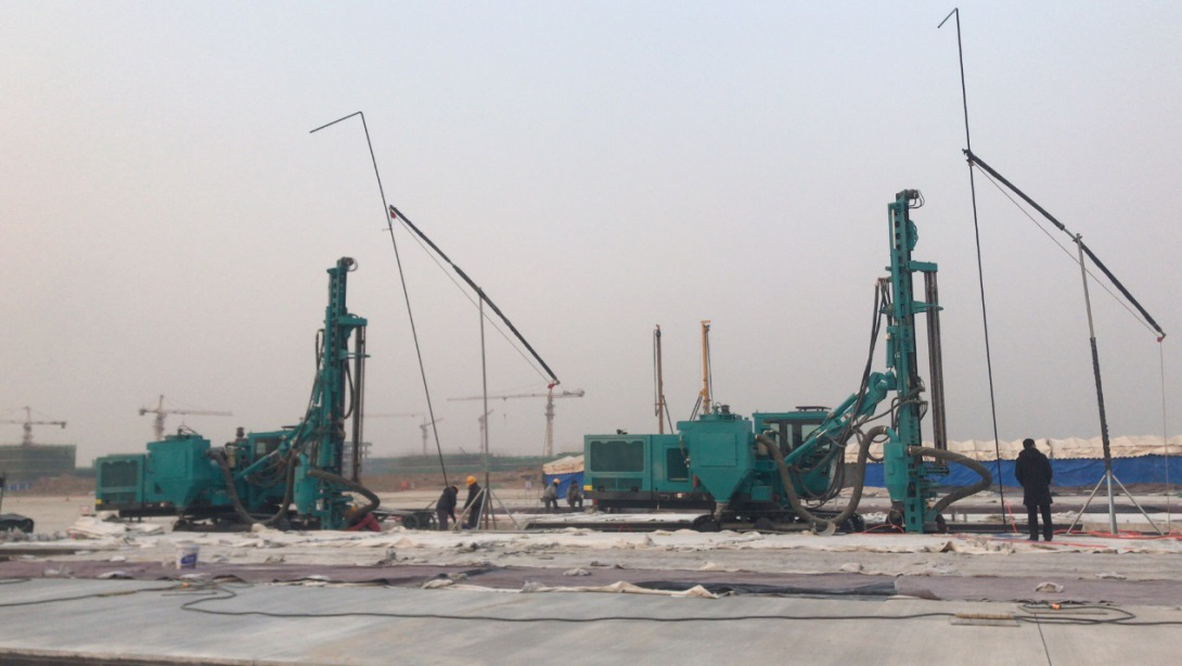 北京大兴机。琒G胜游智能凿岩设备曾助力新技术落地 | 百年风华筑锦绣SG胜游（2）