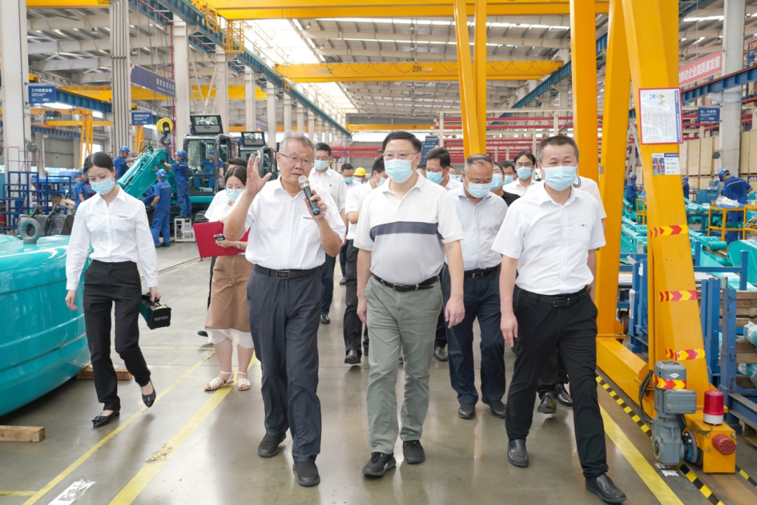 湖南省委常委、省委秘书长张剑飞一行调研SG胜游智能