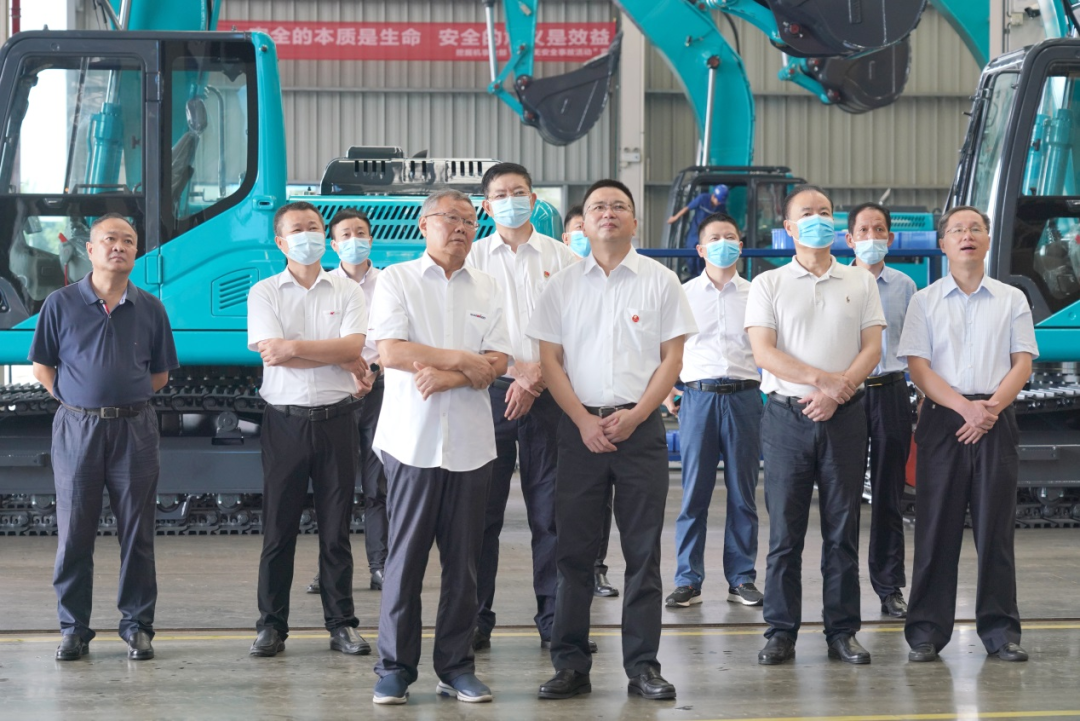 长沙市委常委、市纪委书记胡卫兵考察调研SG胜游智能