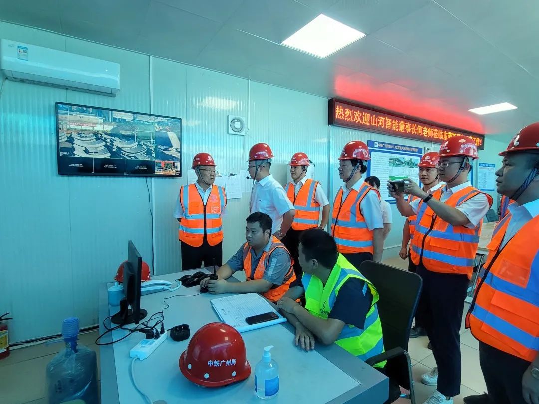 何清华调研中铁SG胜游东莞项目：发挥“装备+工法+施工”优势，不断做大做强