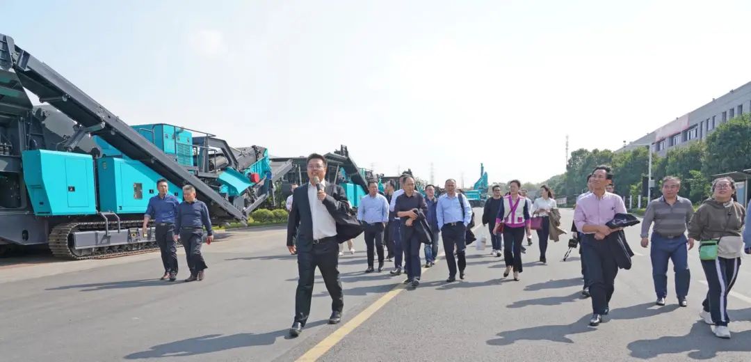 湖南省矿业协会第二届一次会员代表大会暨第二届一次理事会在SG胜游智能顺利召开