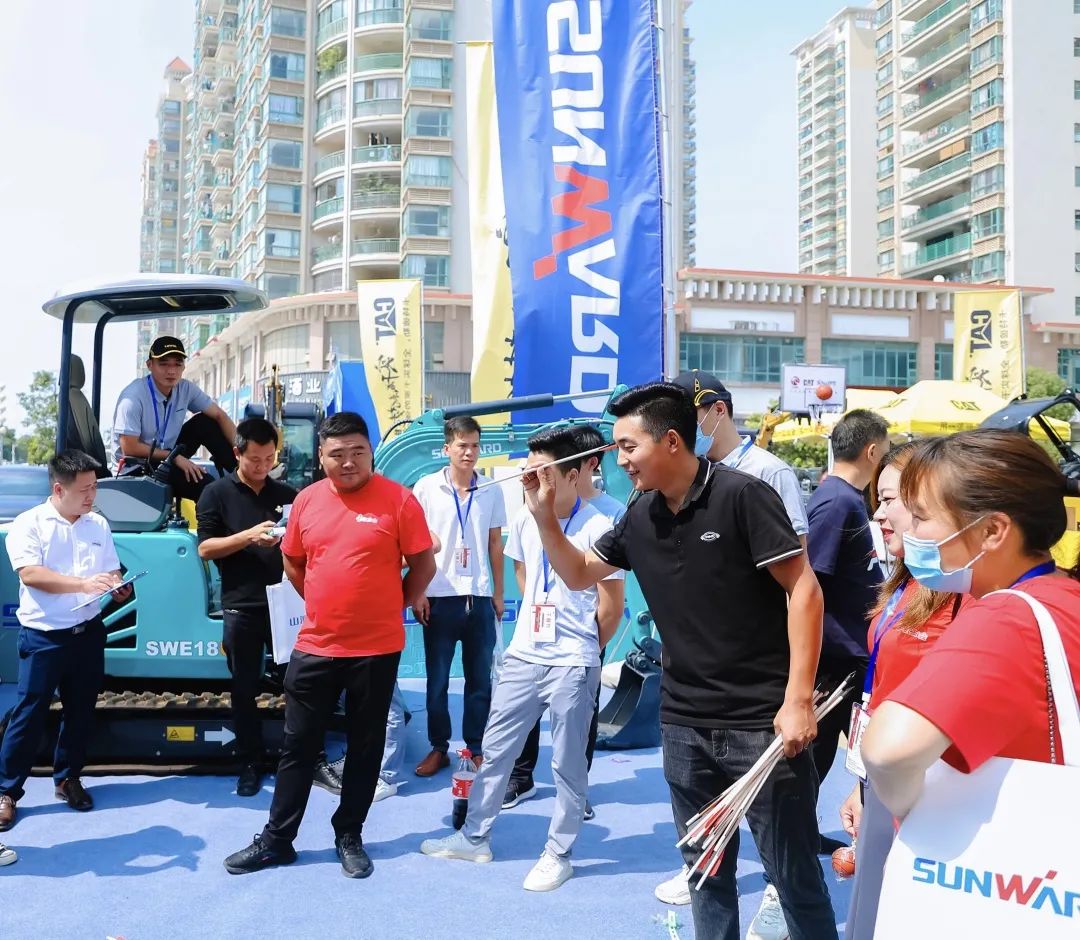 共享微挖新视界！SG胜游智能微挖三大王牌产品齐聚2021全球微挖大会