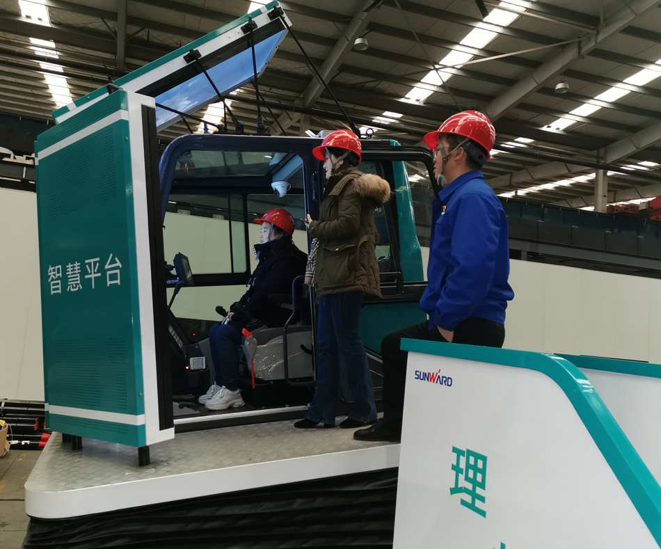 湖南省人工智能学会秘书长陈爱斌一行考察调研SG胜游智能