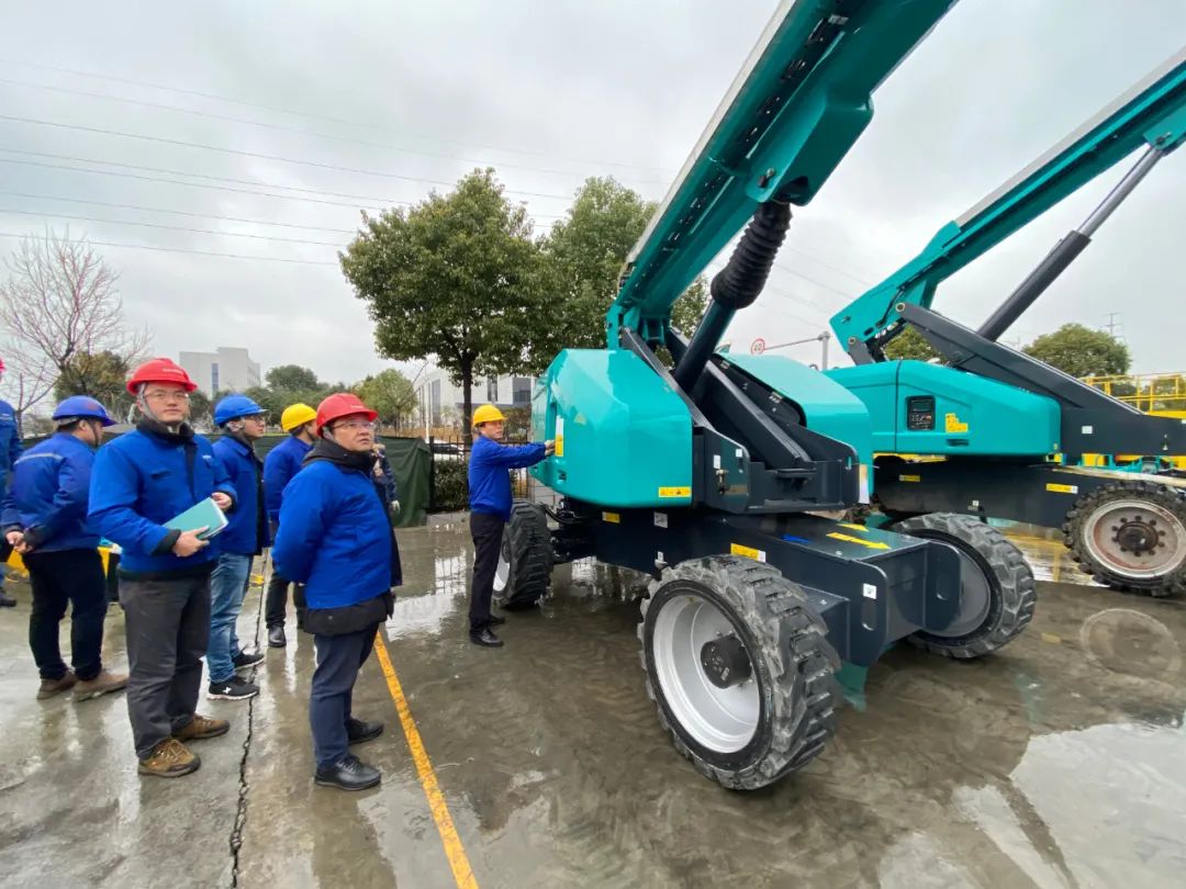 勇闯蓝海！SG胜游智能两款臂式高空作业平台正式“出道”