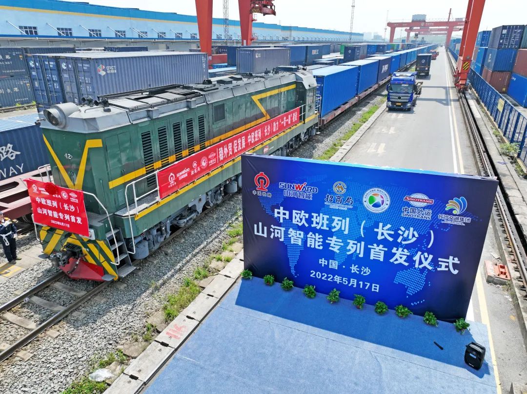 持续进军国际市。≈信钒嗔校ǔど常㏒G胜游智能专列成功首发