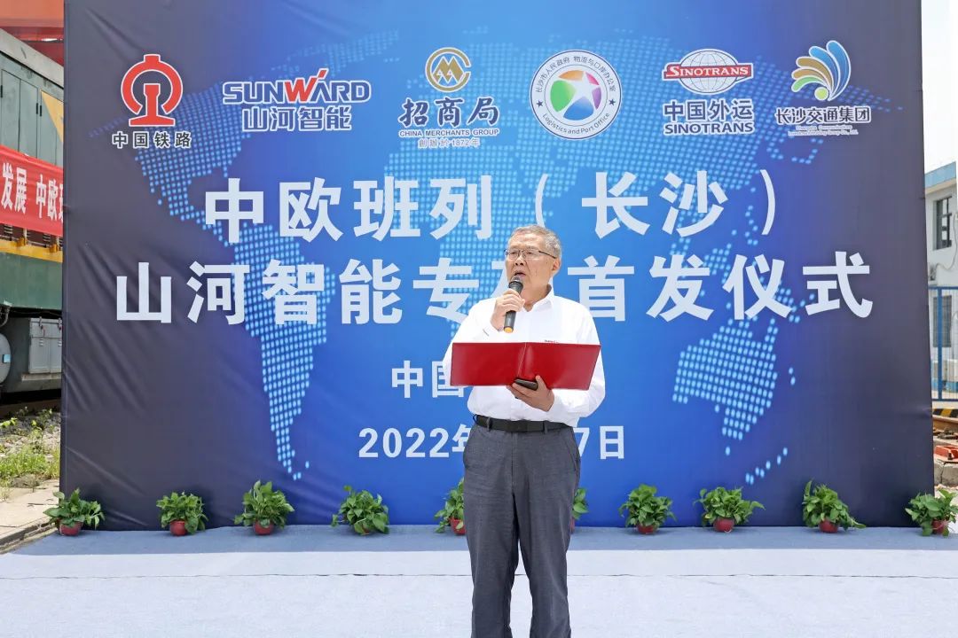 持续进军国际市。≈信钒嗔校ǔど常㏒G胜游智能专列成功首发