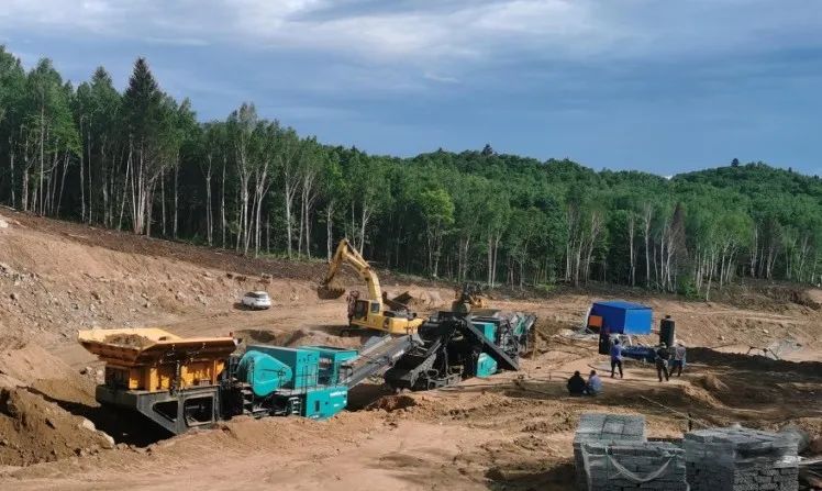 SG胜游普石勒成套移动破碎设备助力哈伊高铁铁伊段建设