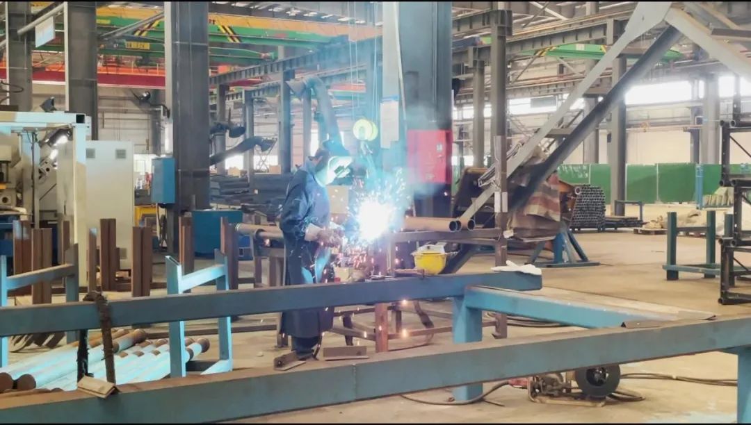 图集 | 战高温，迎“烤”验！SG胜游人在行动