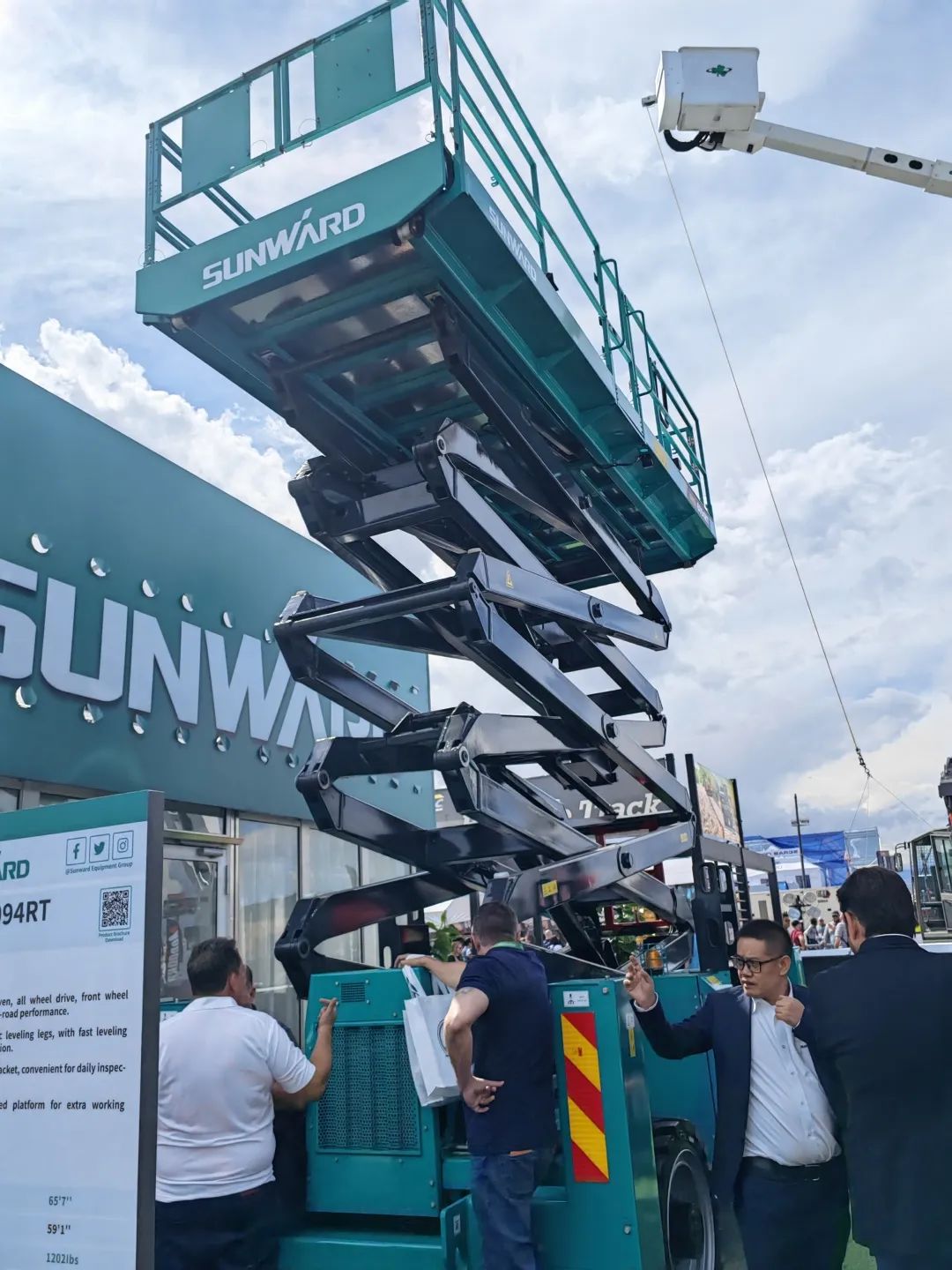 拉展直播 | SG胜游智能高空精品亮相2023美国拉展，哪款是你的最爱？