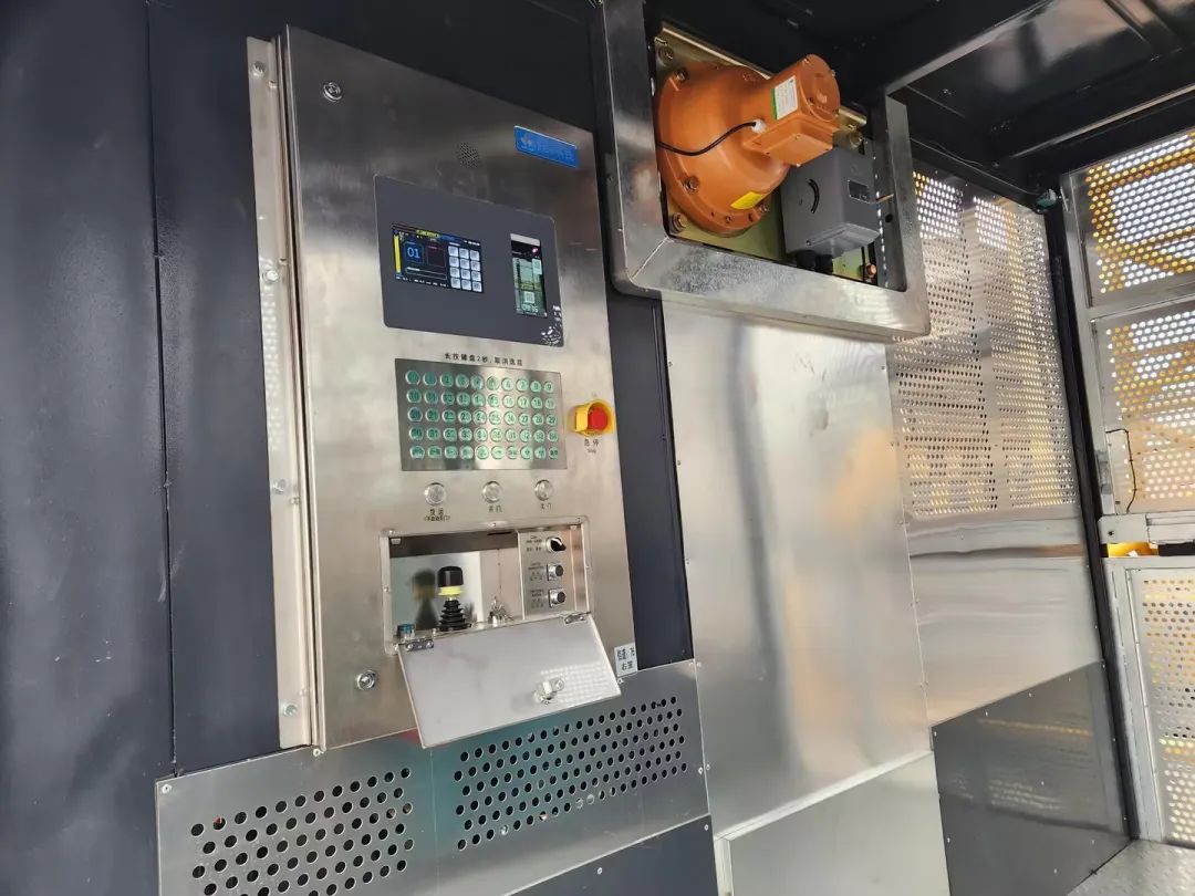 科技显能、再添新品！SG胜游江麓智能施工升降机成功下线