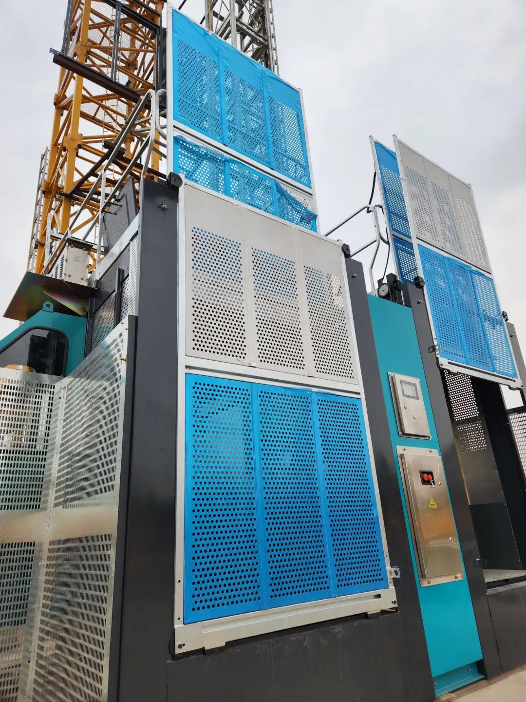 科技显能、再添新品！SG胜游江麓智能施工升降机成功下线