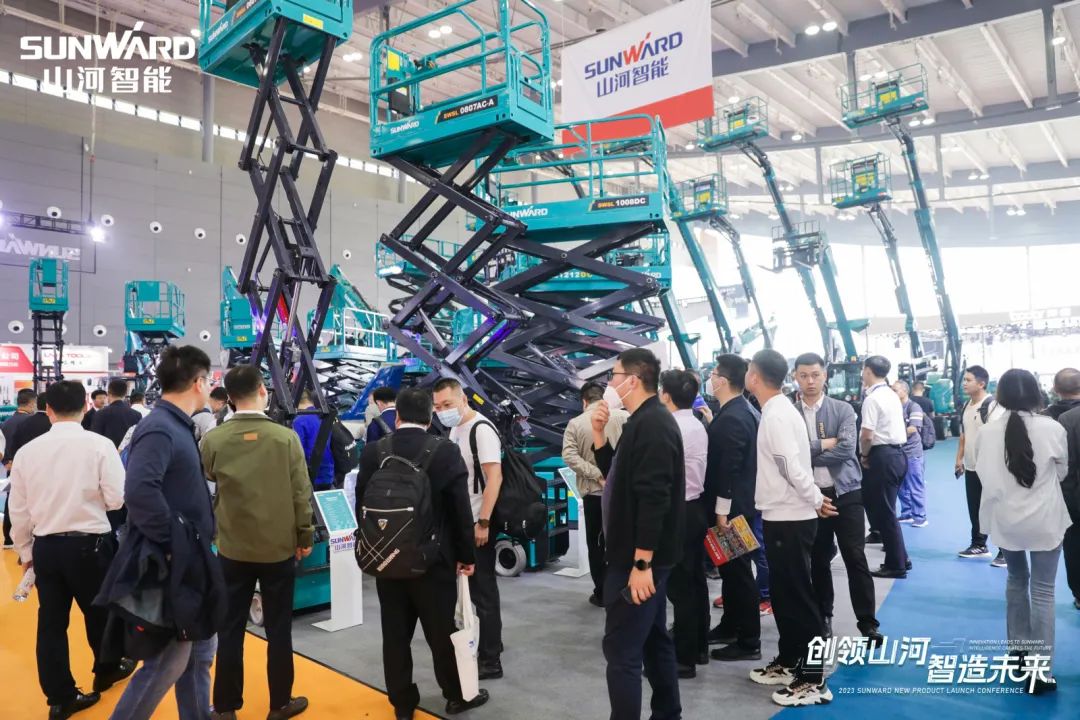聚焦电动化、智能化！SG胜游智能全系列高空机械产品亮相长沙展