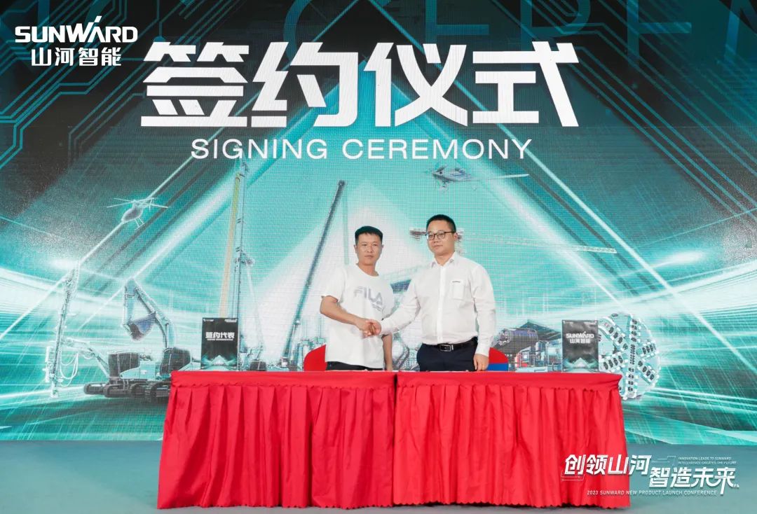 聚焦电动化、智能化！SG胜游智能全系列高空机械产品亮相长沙展