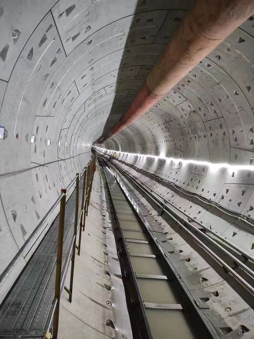 最新进展！中铁SG胜游深圳地铁3号线低-白盾构区间左线顺利贯通