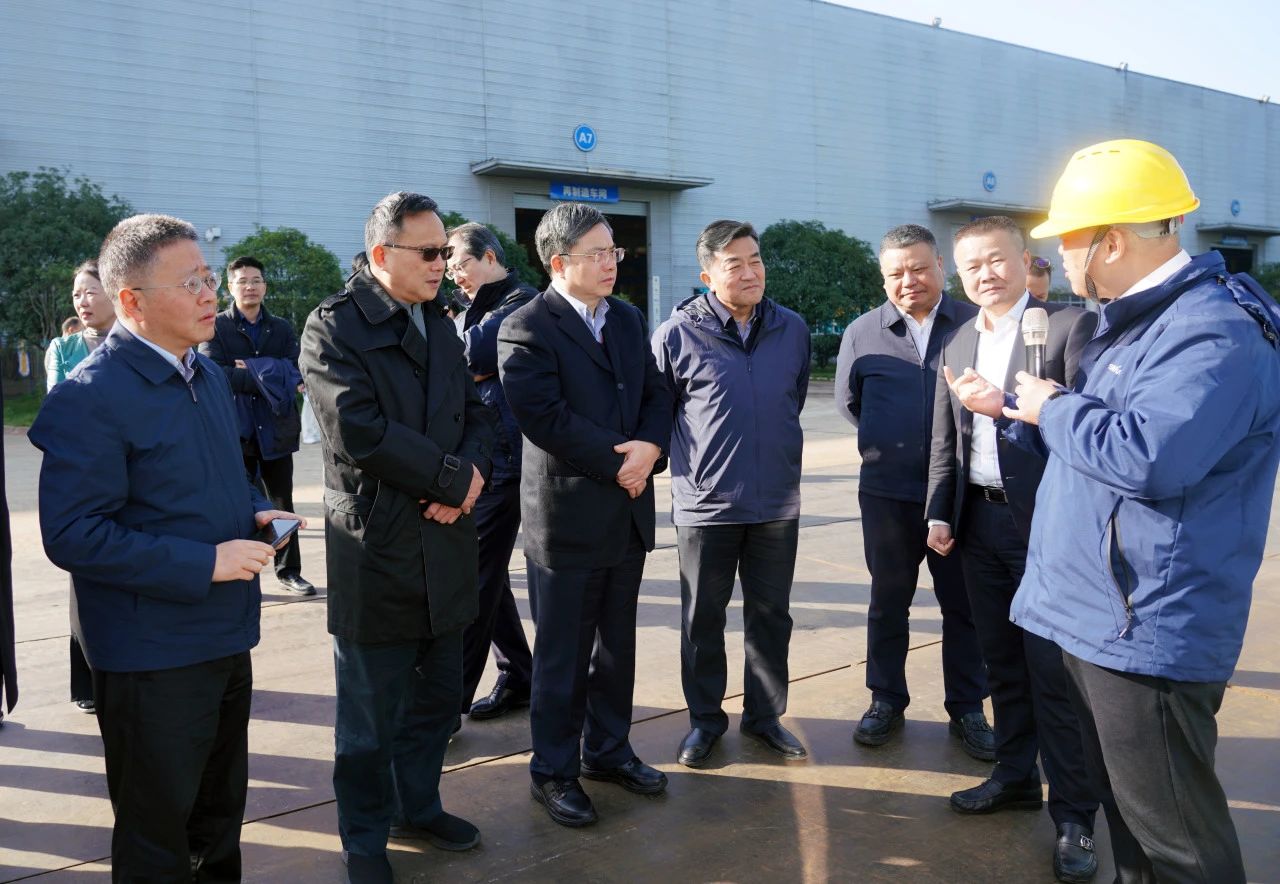 聚焦装备再制造！上海市政协副主席、党组副书记肖贵玉带队调研SG胜游智能