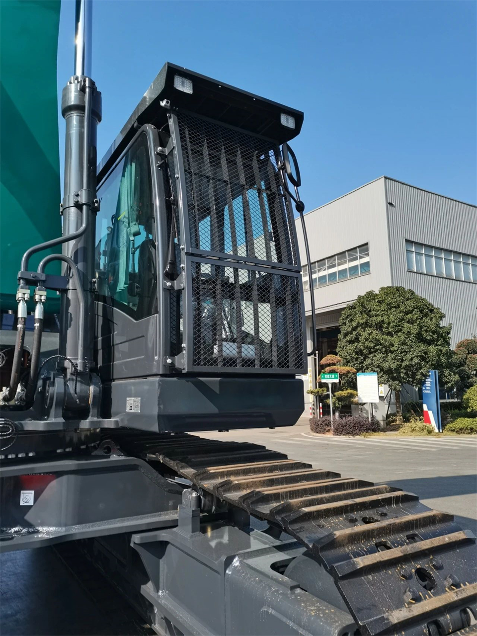 定制开发、功能更强！SG胜游智能SWE750ELR加长臂液压挖掘机下线交付