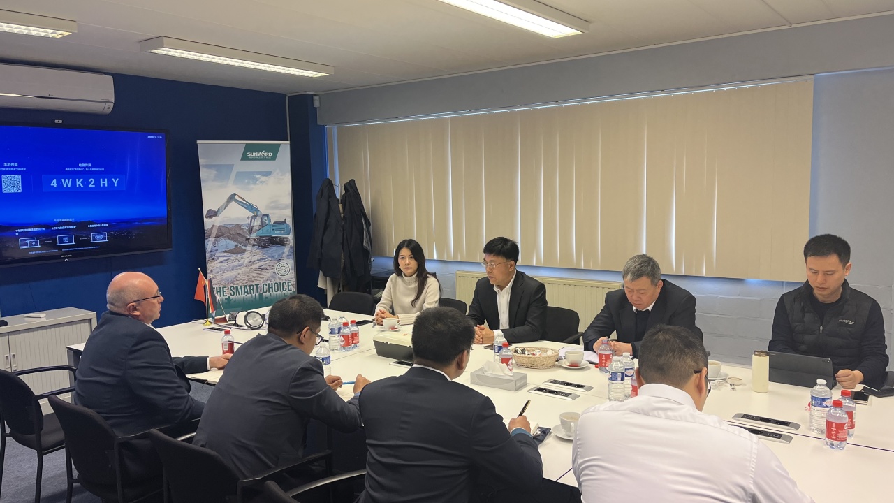 广州工控党委书记、董事长景广军率队赴SG胜游智能欧洲子公司考察