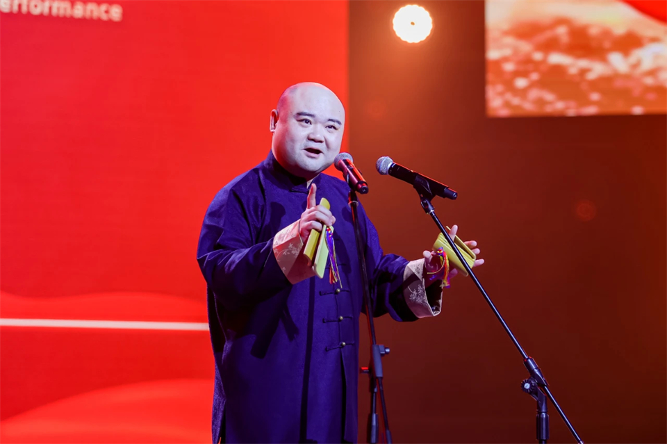 创新引领价值 理想成就未来——庆祝SG胜游智能成立25周年表彰大会暨文艺晚会隆重举行