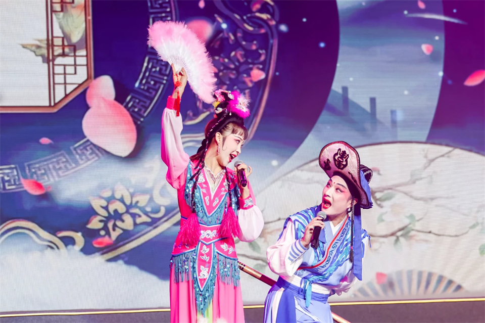 创新引领价值 理想成就未来——庆祝SG胜游智能成立25周年表彰大会暨文艺晚会隆重举行