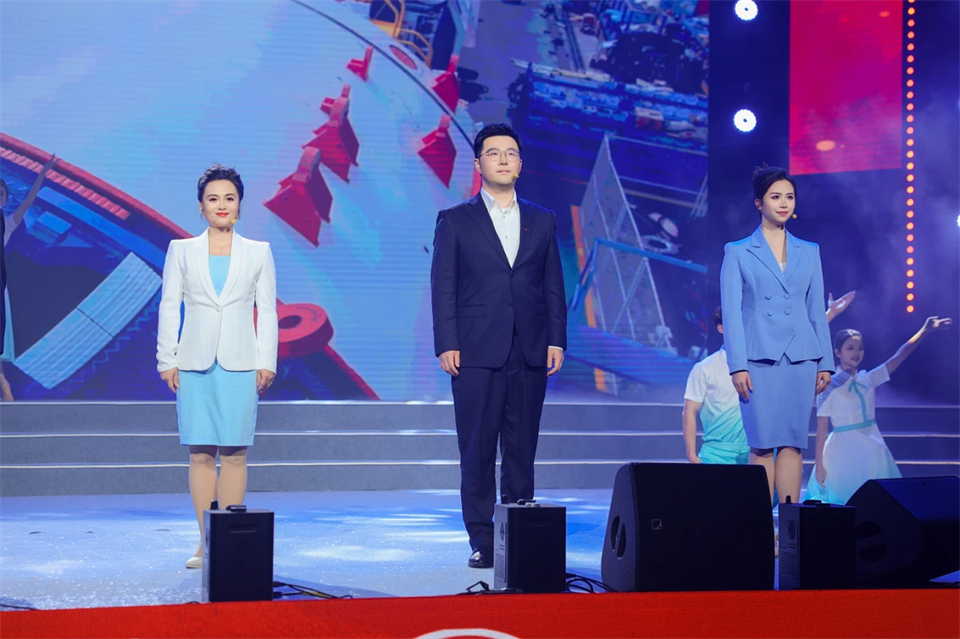 创新引领价值 理想成就未来——庆祝SG胜游智能成立25周年表彰大会暨文艺晚会隆重举行