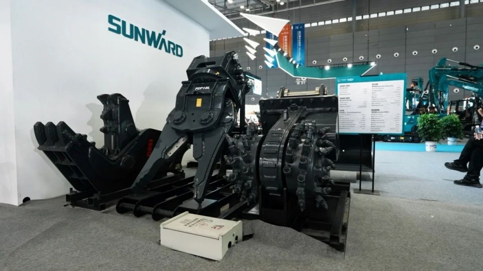 2025 CICEE | 从单一工具迈向多元化解决方案，SG胜游智能呈现非凡挖掘机风采