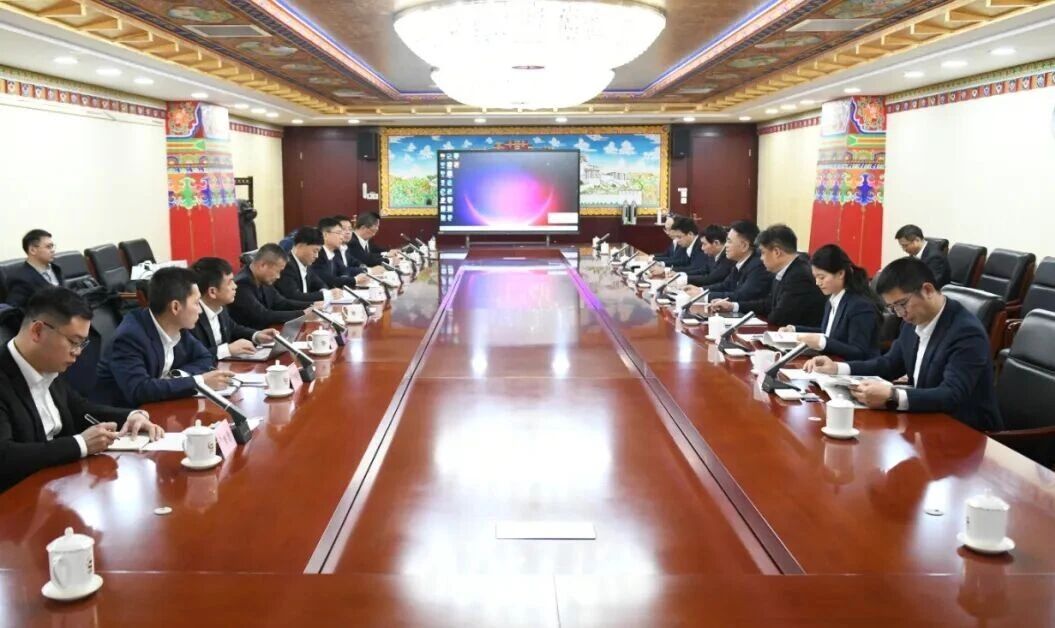 广州工控集团董事长景广军率SG胜游智能团队到中国黄金集团拜访交流