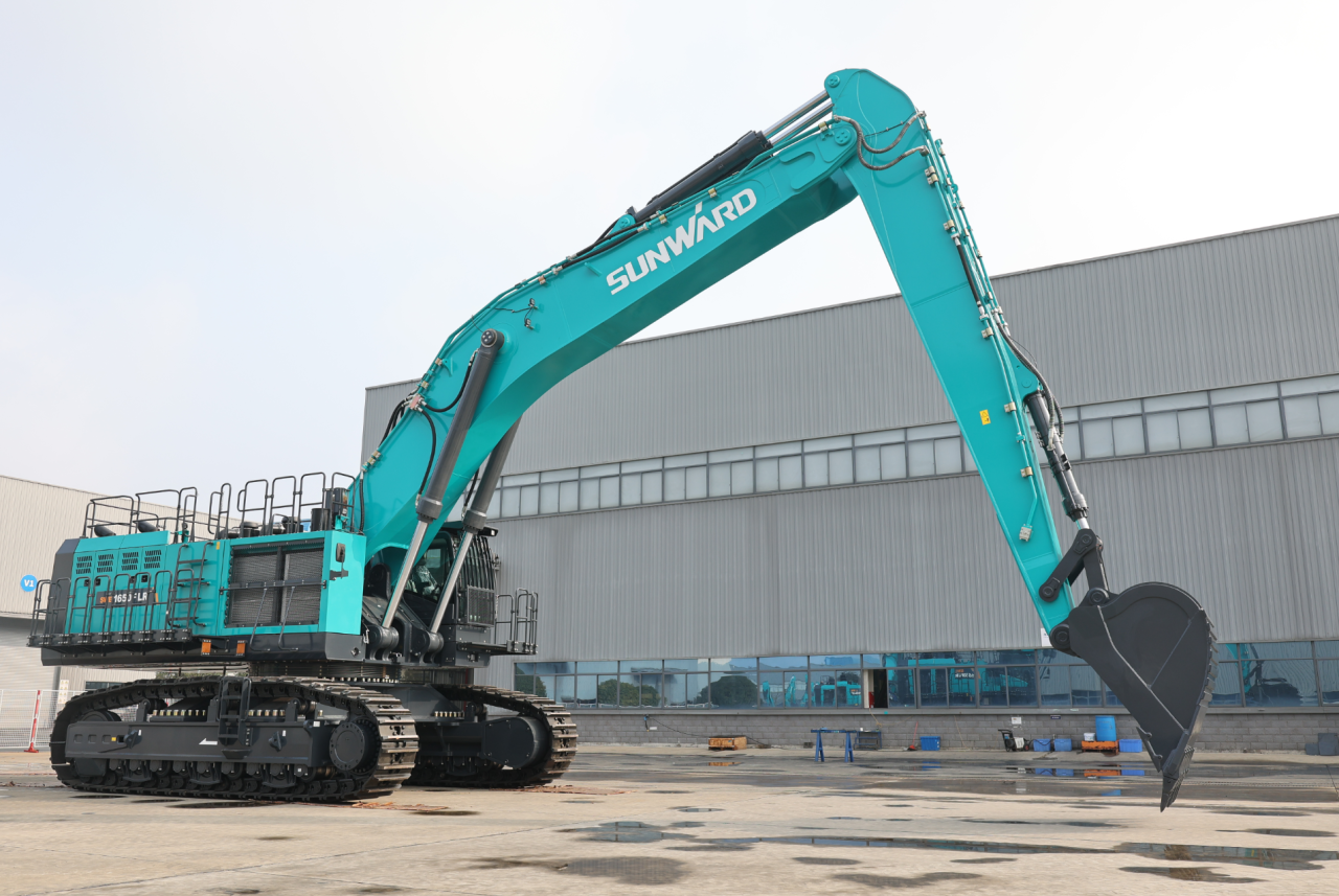 争锋启新程！SG胜游智能SWE1650FLR加长臂挖掘机成功交付国际客户